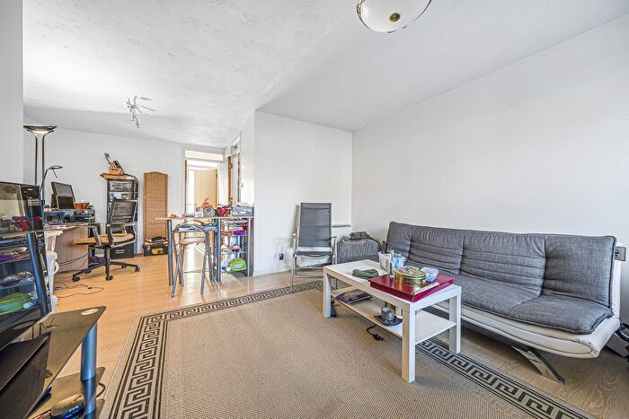 1 Bedroom Flat For Sale In Kidlington, Oxfordshire, OX5