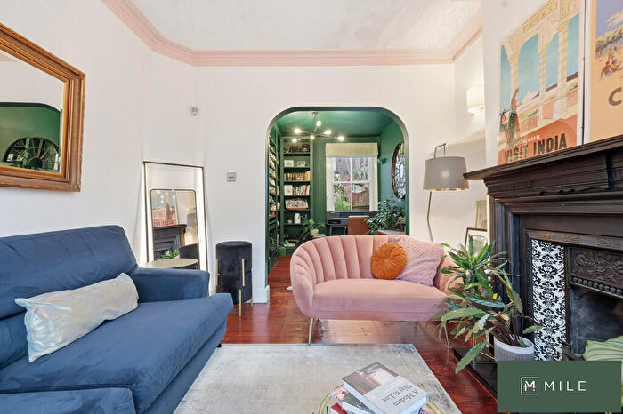 3 Bedroom Terraced House For Sale In Churchill Road, London, NW2