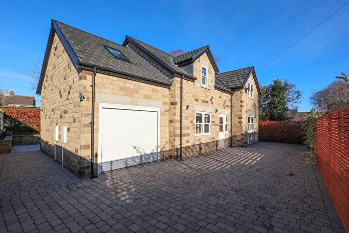 4 Bedroom Detached House To Rent In High Street, Dore, S17