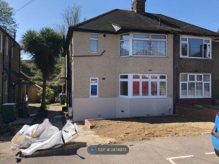 2 Bedroom Maisonette To Rent In Eversley Avenue, Bexleyheath, DA7