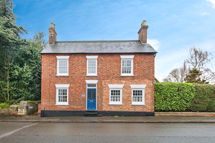 5 Bedroom Terraced House For Sale In High Street, Ridgmont, Bedford, MK43