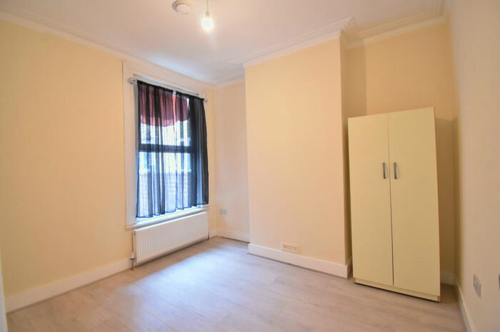2 Bedroom Terraced House To Rent In Park Lane, London, N17