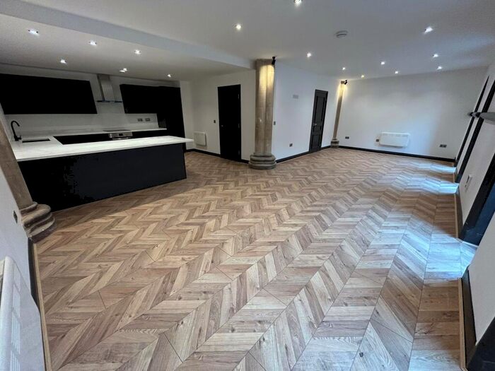 2 Bedroom Apartment To Rent In Grove Manor, ***Available With Zero Deposit***, L15