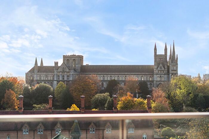 3 Bedroom Flat To Rent In Northminster, Peterborough, PE1