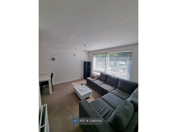 2 Bedroom Flat To Rent In Epsom Road, Croydon, CR0