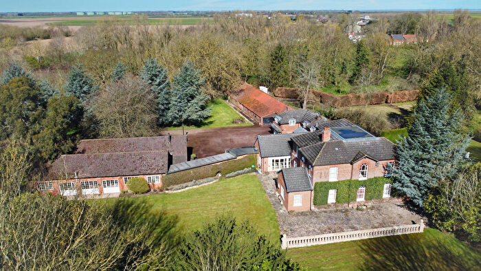 6 Bedroom Manor House For Sale In The Elms, Fleetway, North Cotes, Grimsby, DN36