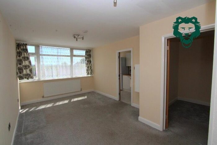 1 Bedroom Flat To Rent In Wall End Road, London, E6