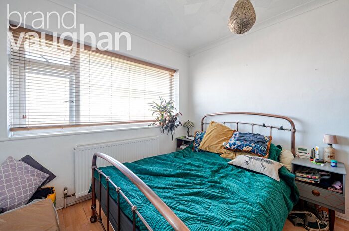 2 Bedroom Flat To Rent In Fernhurst Crescent, Brighton, BN1