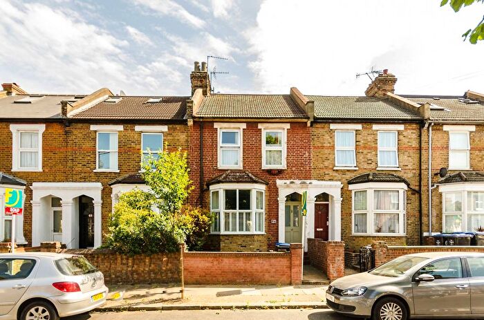 1 Bedroom Flat For Sale In Buckingham Road, Harlesden, London, NW10