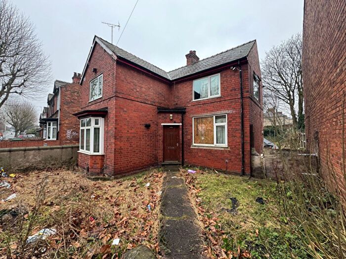 5 Bedroom Property For Sale In Wolverhampton Street, Bilston, West Midlands, WV14