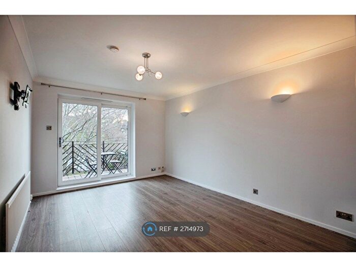 1 Bedroom Flat To Rent In Westland Lodge, Bromley, BR1
