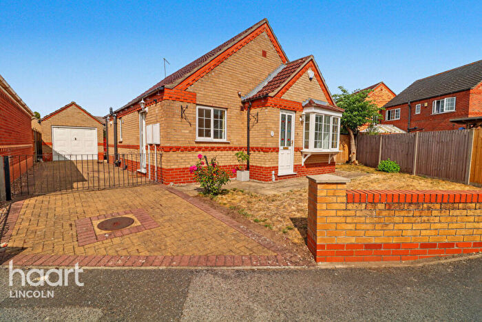 2 Bedroom Detached Bungalow For Sale In Cadwell Close, Lincoln, LN6