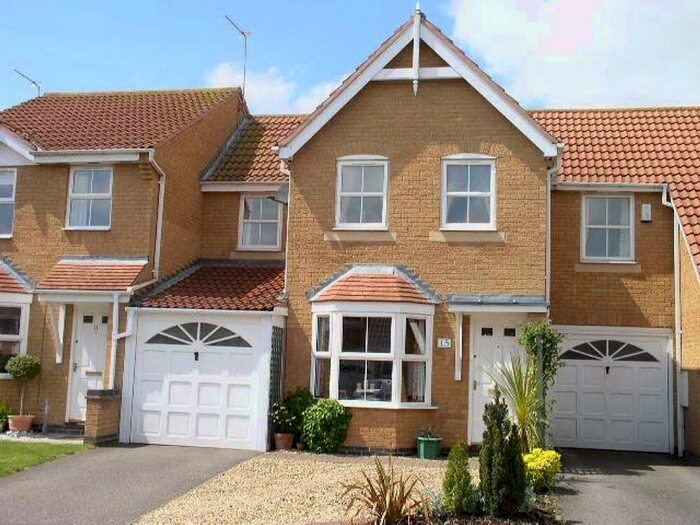 3 Bedroom Detached House To Rent In Lordswood Close, Wootton, Northampton, NN4