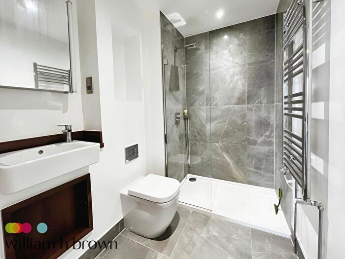 2 Bedroom Apartment To Rent In Victoria Avenue, Southend-On-Sea, SS2