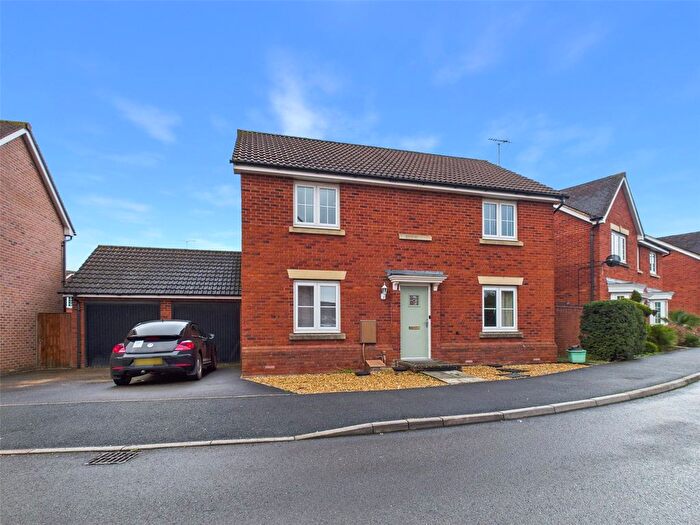 4 Bedroom Detached House For Sale In Holbeach Drive, Kingsway, Quedgeley, Gloucester, GL2