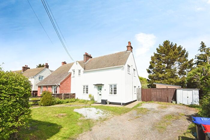 3 Bedroom Semi-Detached House For Sale In Witham Road, Cressing, Braintree, CM77