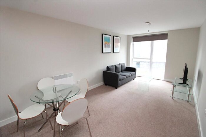 2 Bedroom Flat To Rent In Bridgewater Point, Ordsall Lane, Salford, M5