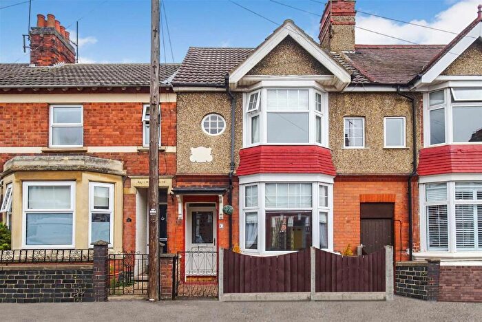 3 Bedroom Terraced House To Rent In Morley Street, Kettering, NN16