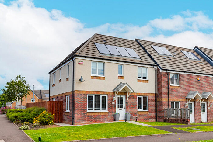 5 Bedroom End Of Terrace House For Sale In National Drive, Glasgow, Glasgow City, G43