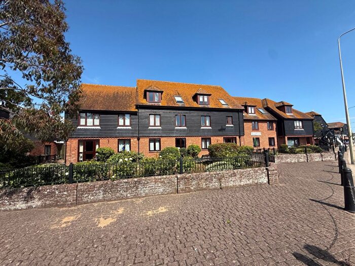 1 Bedroom Flat For Sale In Strand Quay, Strand Court Strand Quay, TN31