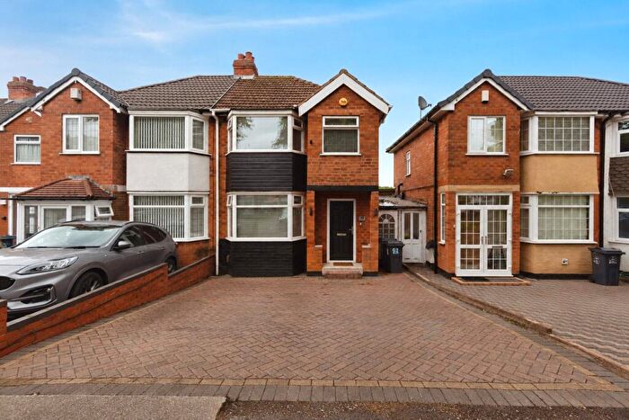3 Bedroom Semi Detached House For Sale In Cranes Park Road, Birmingham, West Midlands, B26