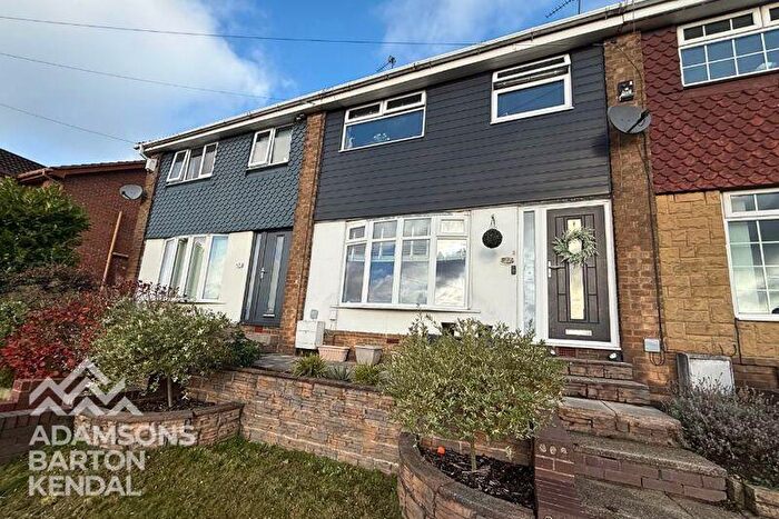 3 Bedroom Terraced House For Sale In Mendip Close, Royton, OL2