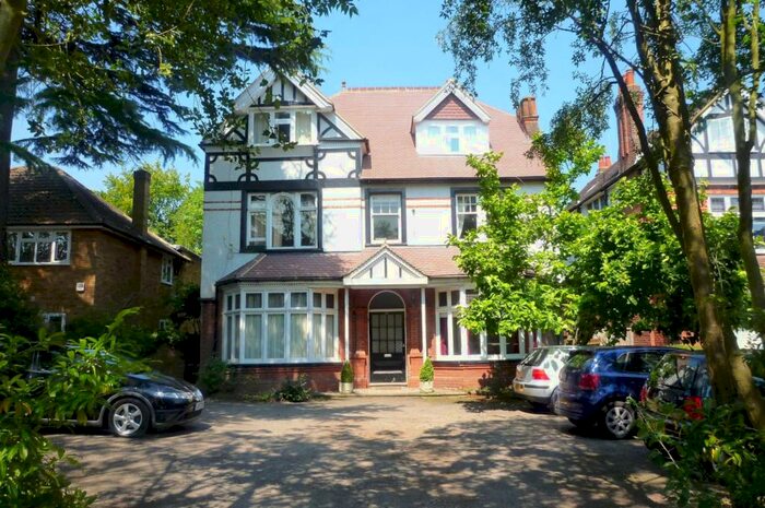 1 Bedroom Flat To Rent In Ditton Road, Surbiton, KT6