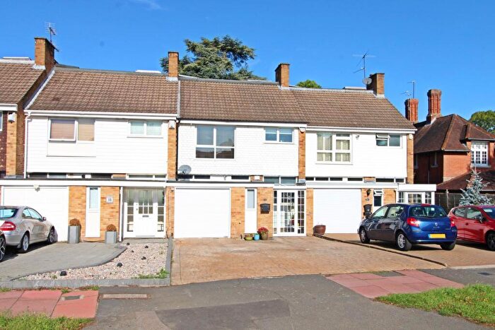 4 Bedroom Town House For Sale In Kingswood Road, Bromley, BR2