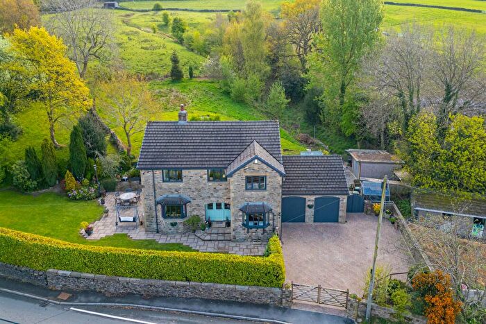 4 Bedroom Detached House For Sale In Marple Road, Charlesworth, Glossop, SK13