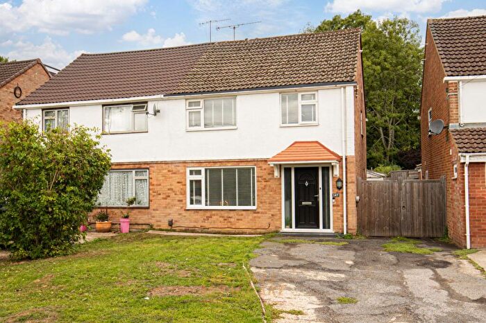 3 Bedroom Semi-Detached House For Sale In St. Marys Drive, Crawley, RH10