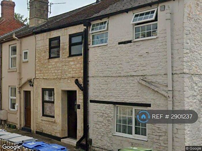 2 Bedroom Terraced House To Rent In King St, Melksham, SN12