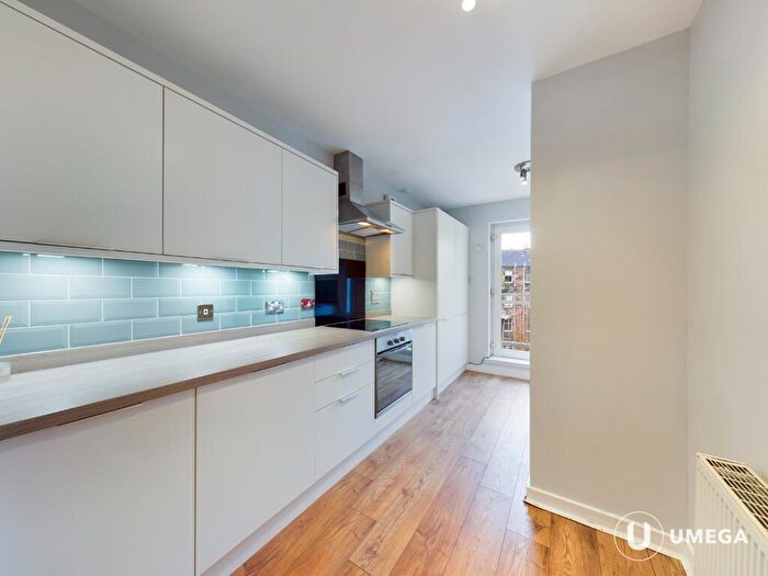 2 Bedroom Apartment To Rent In Wishaw Terrace, Meadowbank, Edinburgh, EH7