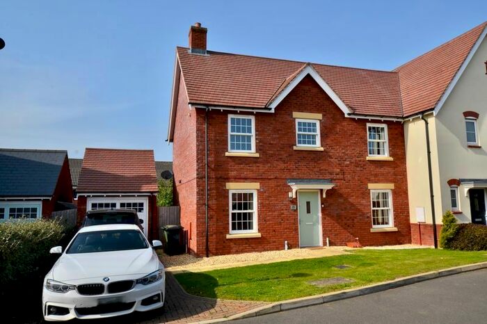 3 Bedroom Semi-Detached House For Sale In Gras Close, Bretforton, Evesham, WR11