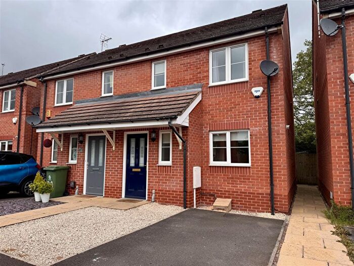 3 Bedroom Semi-Detached House For Sale In Williamson Gardens, Langley Mill, NG16
