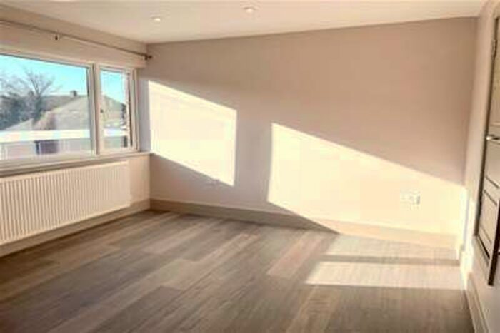 4 Bedroom House To Rent In Chadwell Heath, RM6