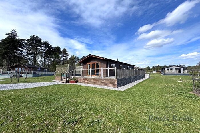 2 Bedroom Park Home For Sale In York Road, Escrick, York, North Yorkshire, YO19