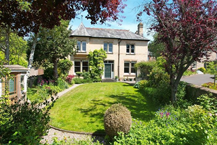 6 Bedroom Link Detached House For Sale In Station Lane, Longhope, GL17