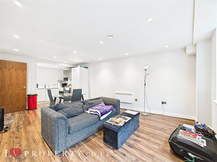 1 Bedroom Apartment For Sale In Pope Street, Birmingham, West Midlands, B1