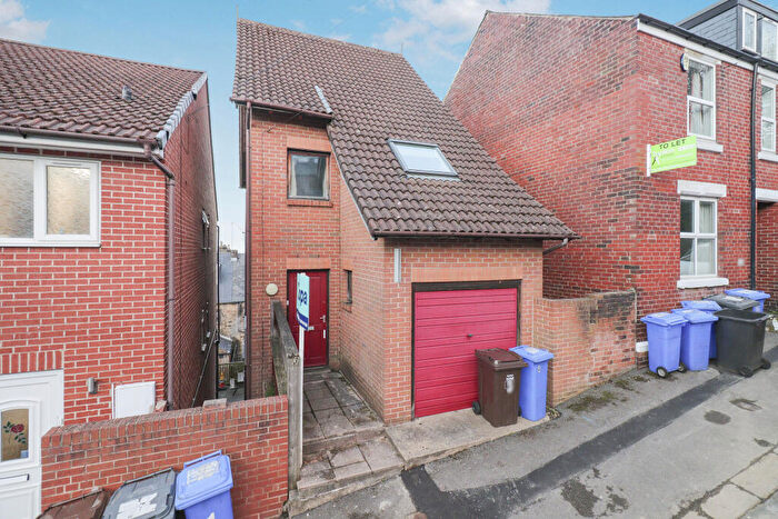 5 Bedroom Detached House For Sale In Moor End Road, Sheffield, S10