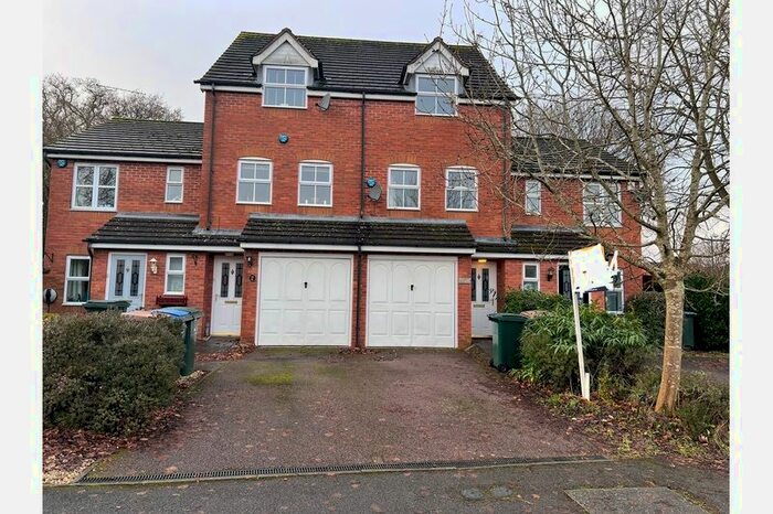 2 Bedroom Flat To Rent In Pheasant Oak, Nailcote Grange, Coventry, CV4