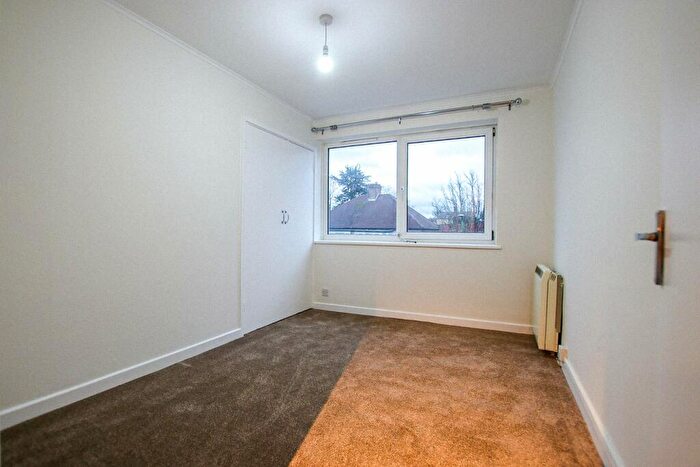 2 Bedroom Flat To Rent In Banfor Court, Clarendon Road, Wallington, SM6