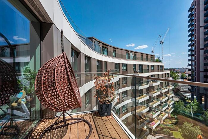 2 Bedroom Apartment To Rent In North End Road, London, HA9