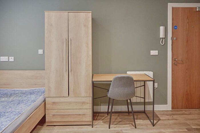 1 Bedroom Flat To Rent In Cherry Lane, Bristol, BS1