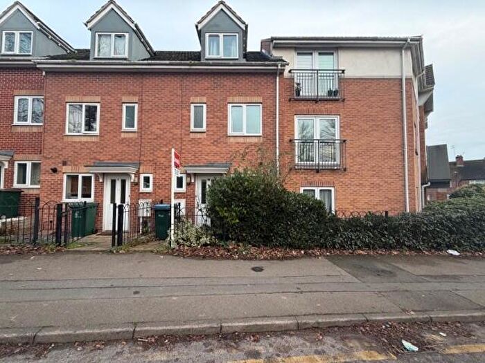 3 Bedroom House To Rent In Thackeray Road, CV2