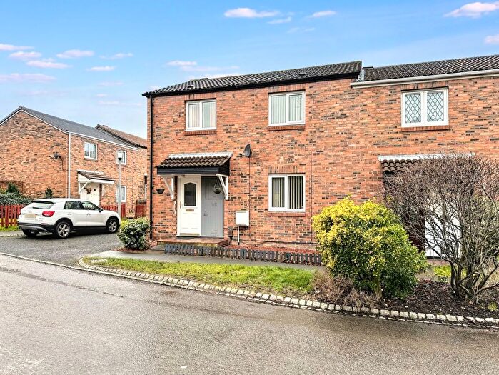 3 Bedroom End Of Terrace House For Sale In Chepstow Drive, Leegomery, Telford, Shropshire, TF1