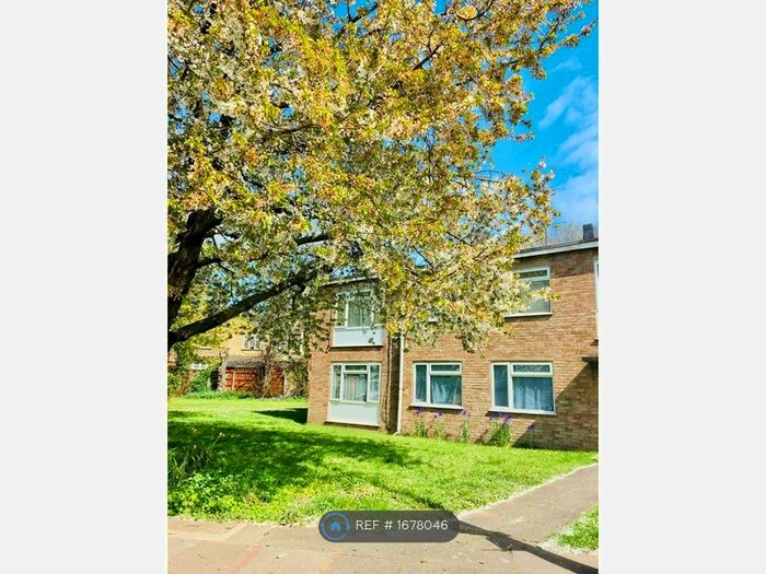 2 Bedroom Flat To Rent In Leyton, London, E10