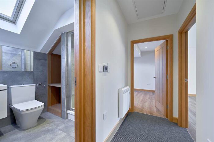 2 Bedroom Apartment To Rent In Lonsdale Square, Lonsdale Road, Harborne, Birmingham, B17