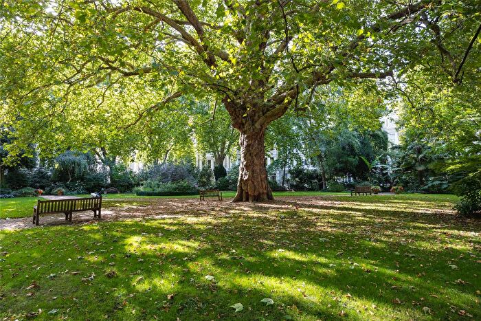 3 Bedroom Flat For Sale In Courtfield Gardens, South Kensington, SW5