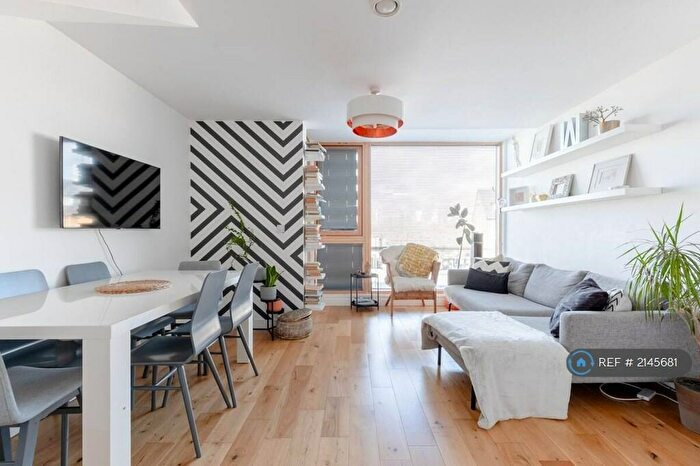 2 Bedroom Flat To Rent In Deptford High Street, London, SE8