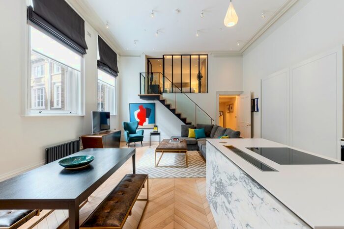 2 Bedroom Flat To Rent In Rose Street, London, WC2E